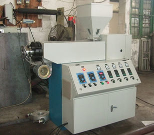 Chine Machine de soufflement automatisée de feuille de plastique pour le film de rétrécissement de la chaleur de PVC SJ45*25-Sm500 fournisseur