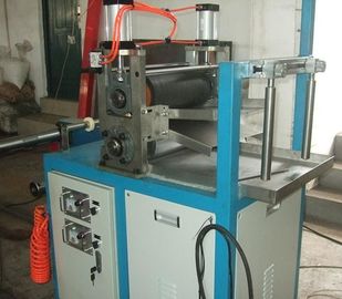 Chine Machines de fabrication de film de PVC avec le processus d'extrusion de feuille de plastique fournisseur